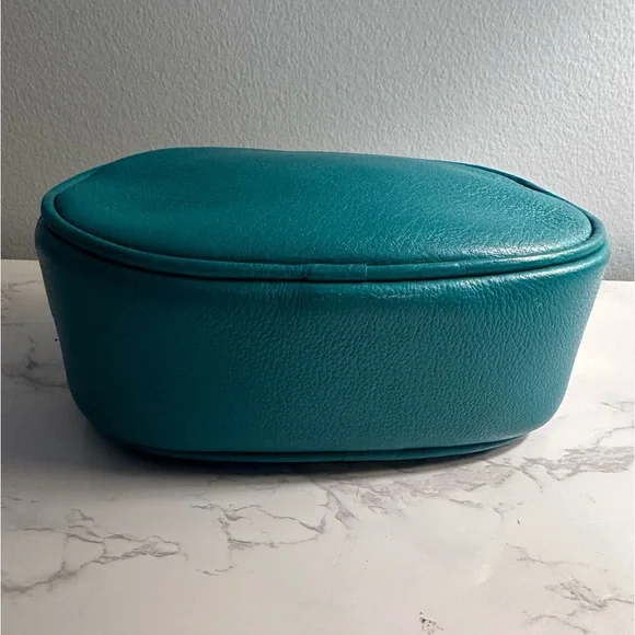 MK Zippered pouch Teal. - Picture 3 of 7